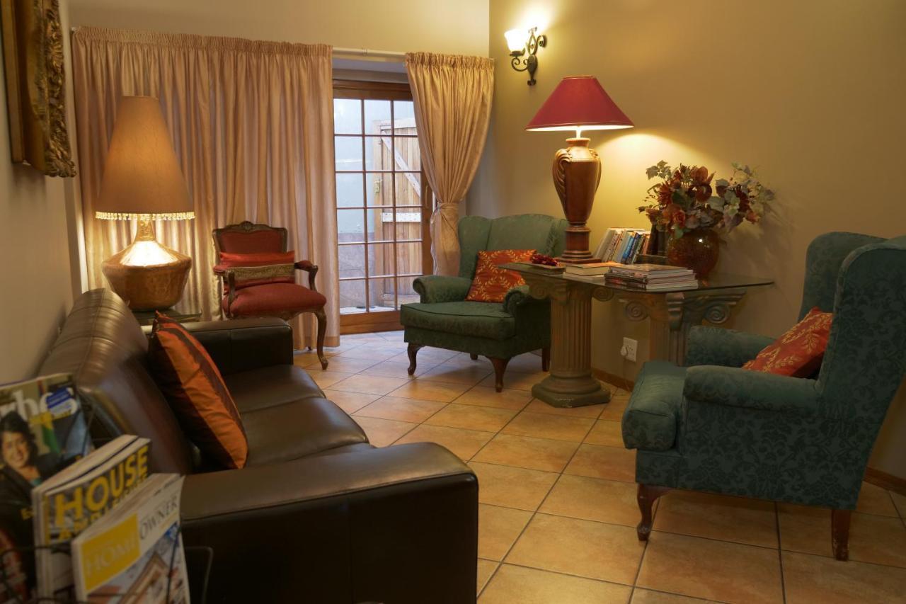 7Th Street Guesthouse โจฮันเนสเบิร์ก ภายนอก รูปภาพ